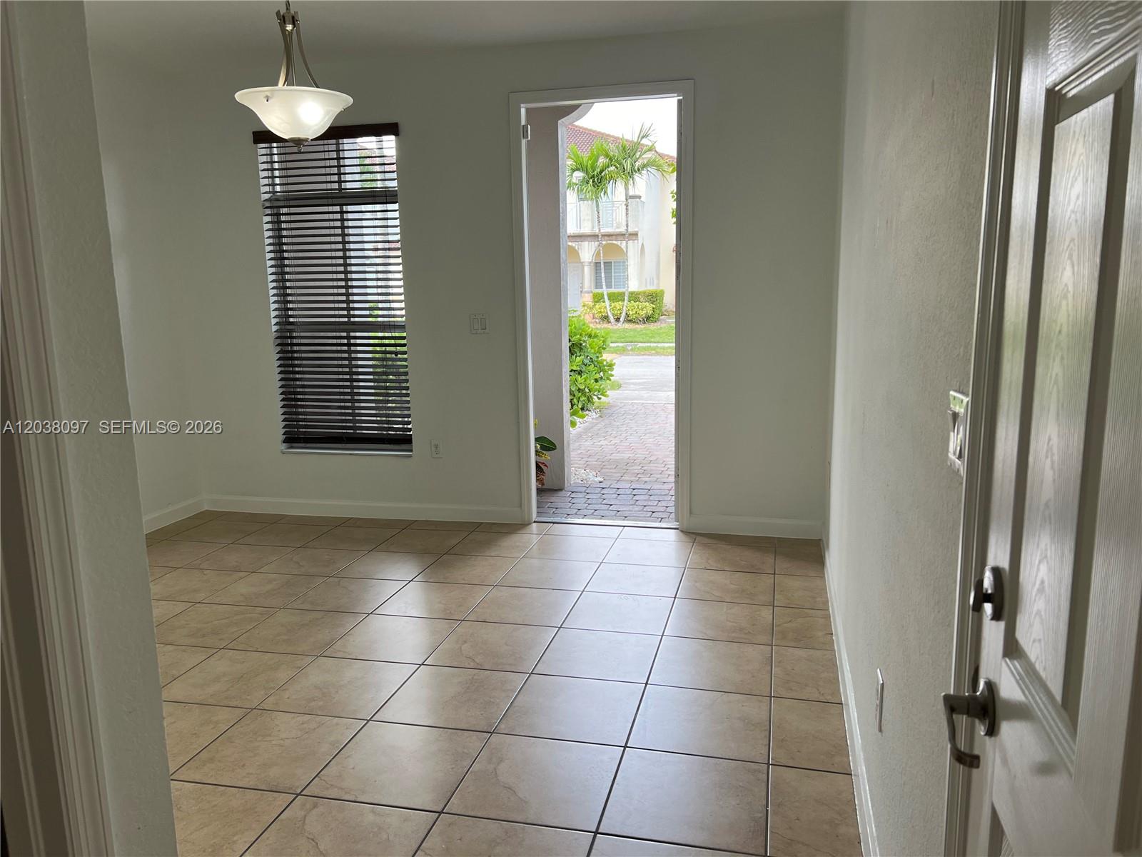 Coral Lakes Kingdom townhouse — primary suite with large walk-in closet — 2555 SW 147th Path Miami FL 33185