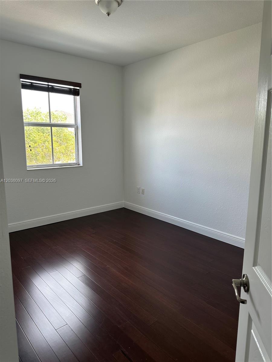 Coral Lakes Kingdom townhouse — attached garage and parking — 2555 SW 147th Path Miami FL 33185
