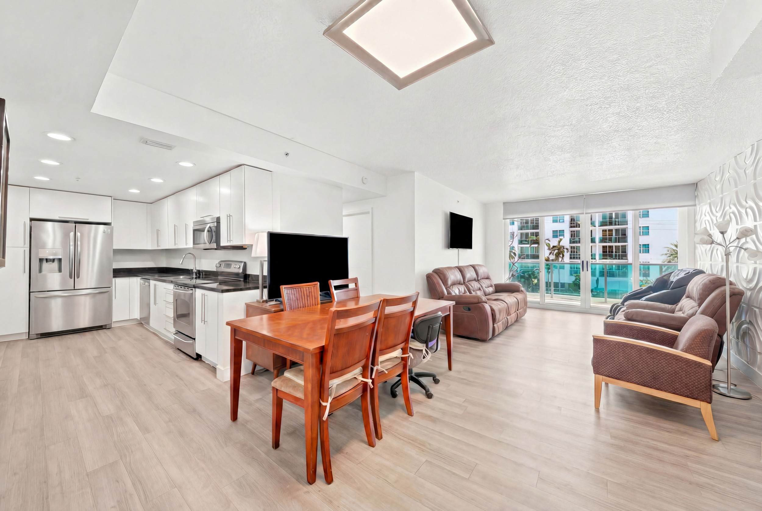 Treasures on the Bay II — bedroom with walk-in closet — 7501 E Treasure Dr #2S North Bay Village FL