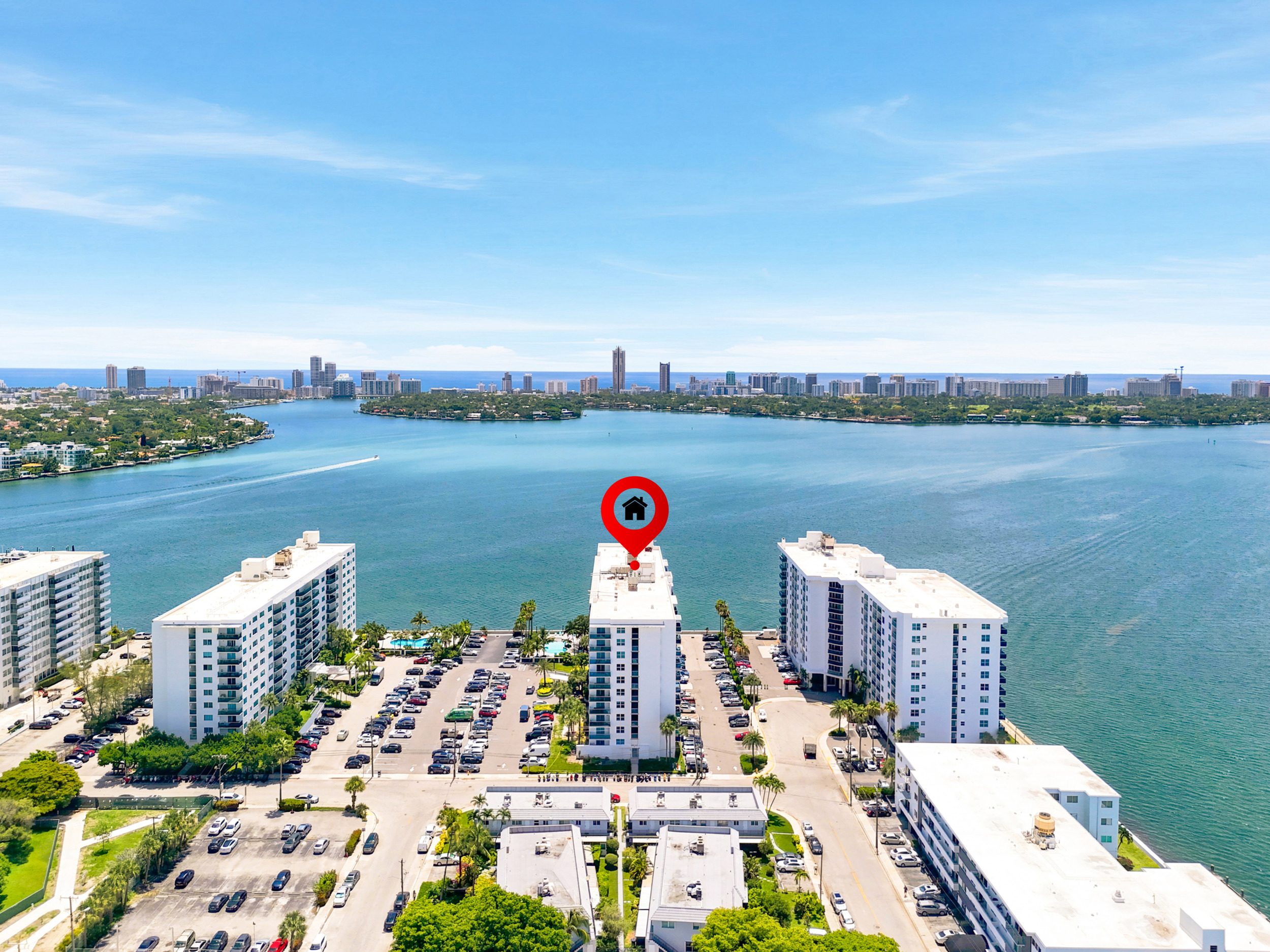 Treasures on the Bay II — living room open-concept layout — 7501 E Treasure Dr #2S North Bay Village FL
