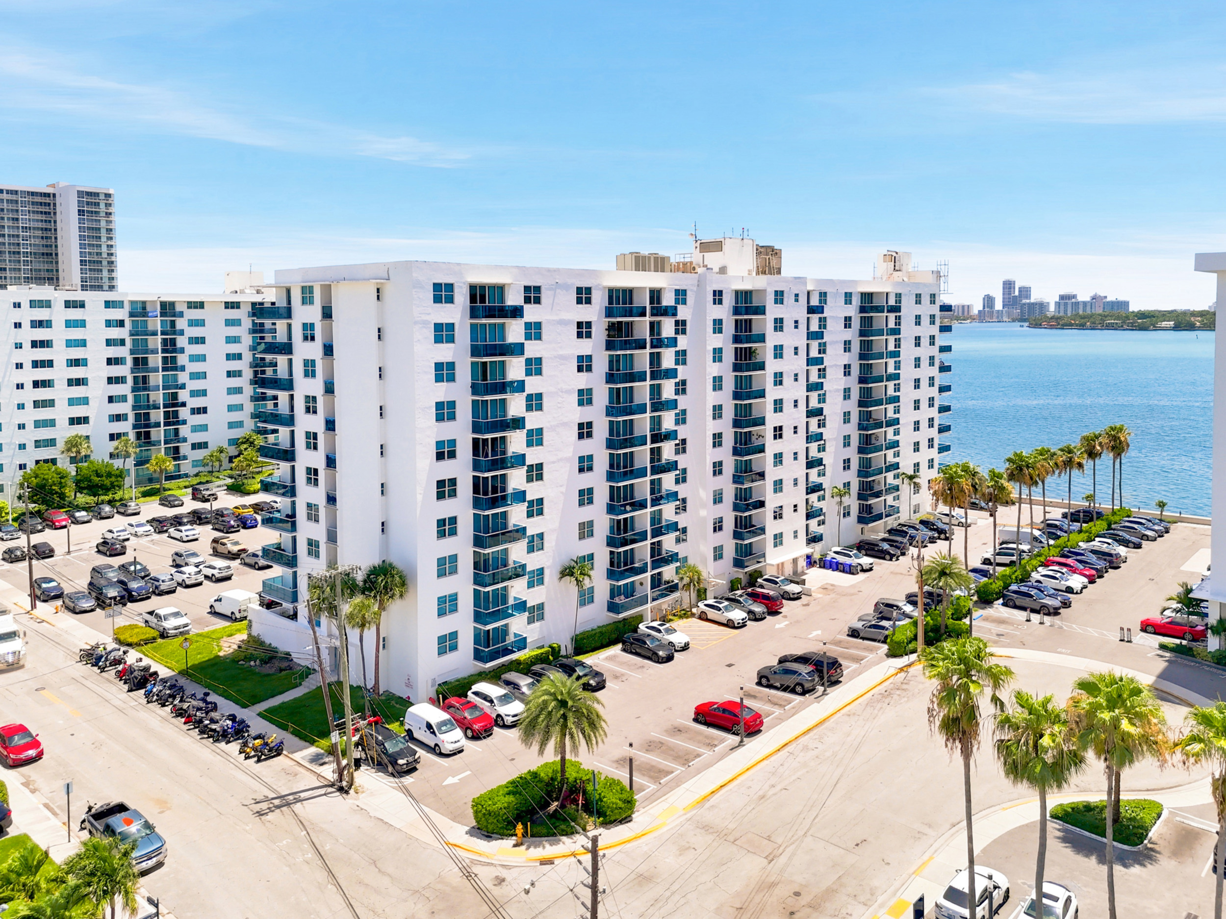 Treasures on the Bay II — living room with vinyl floors — 7501 E Treasure Dr #2S North Bay Village FL